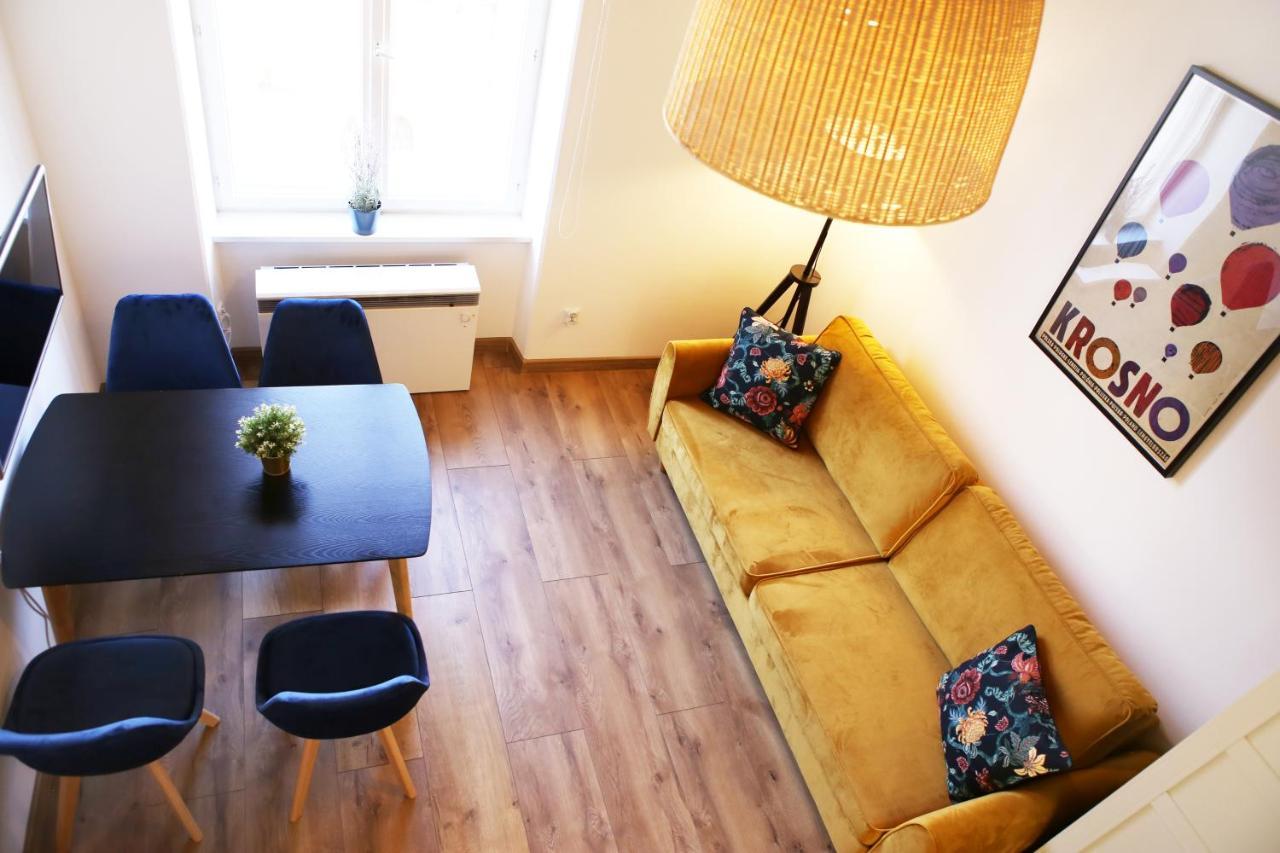 Classic Apartments Pilsudskiego Street Красков Екстериор снимка