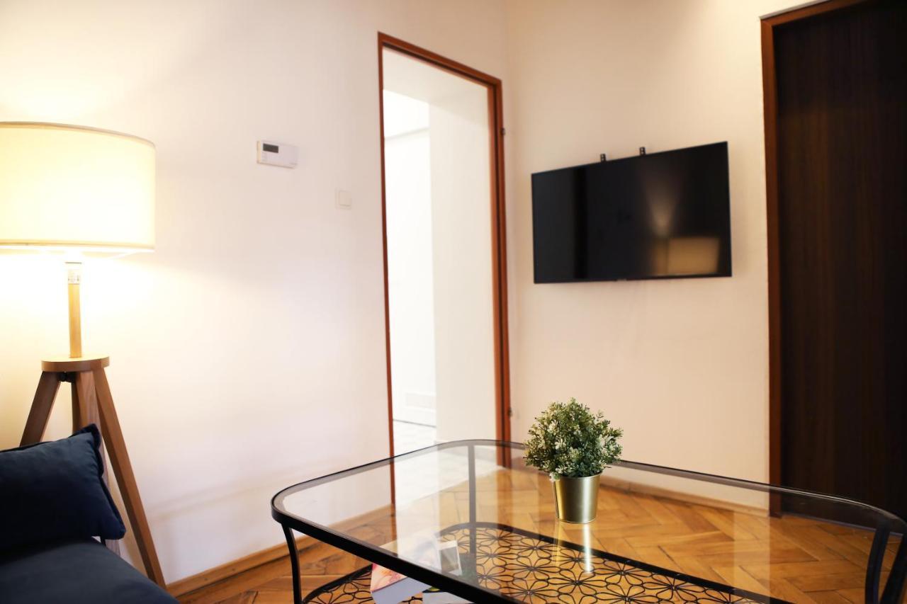 Classic Apartments Pilsudskiego Street Красков Екстериор снимка