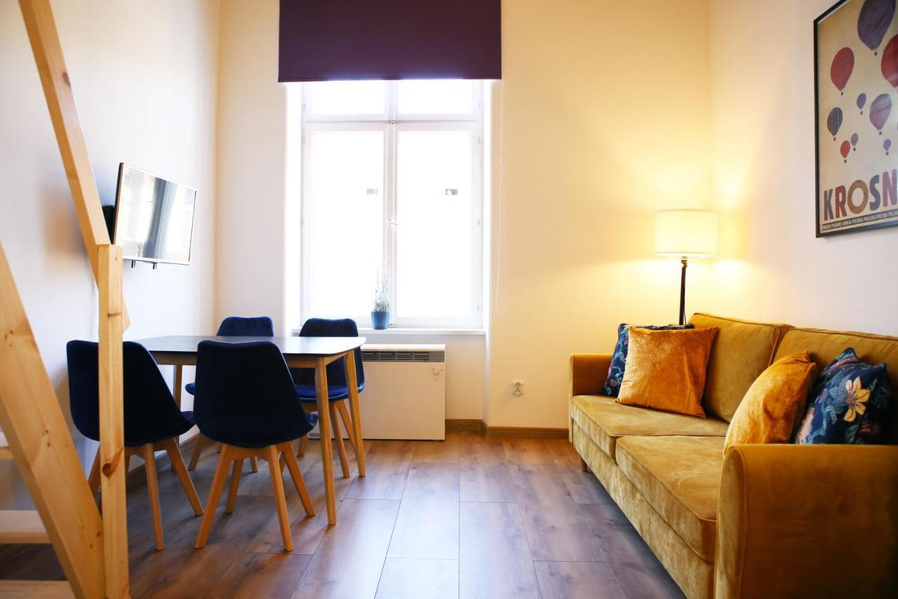 Classic Apartments Pilsudskiego Street Красков Екстериор снимка