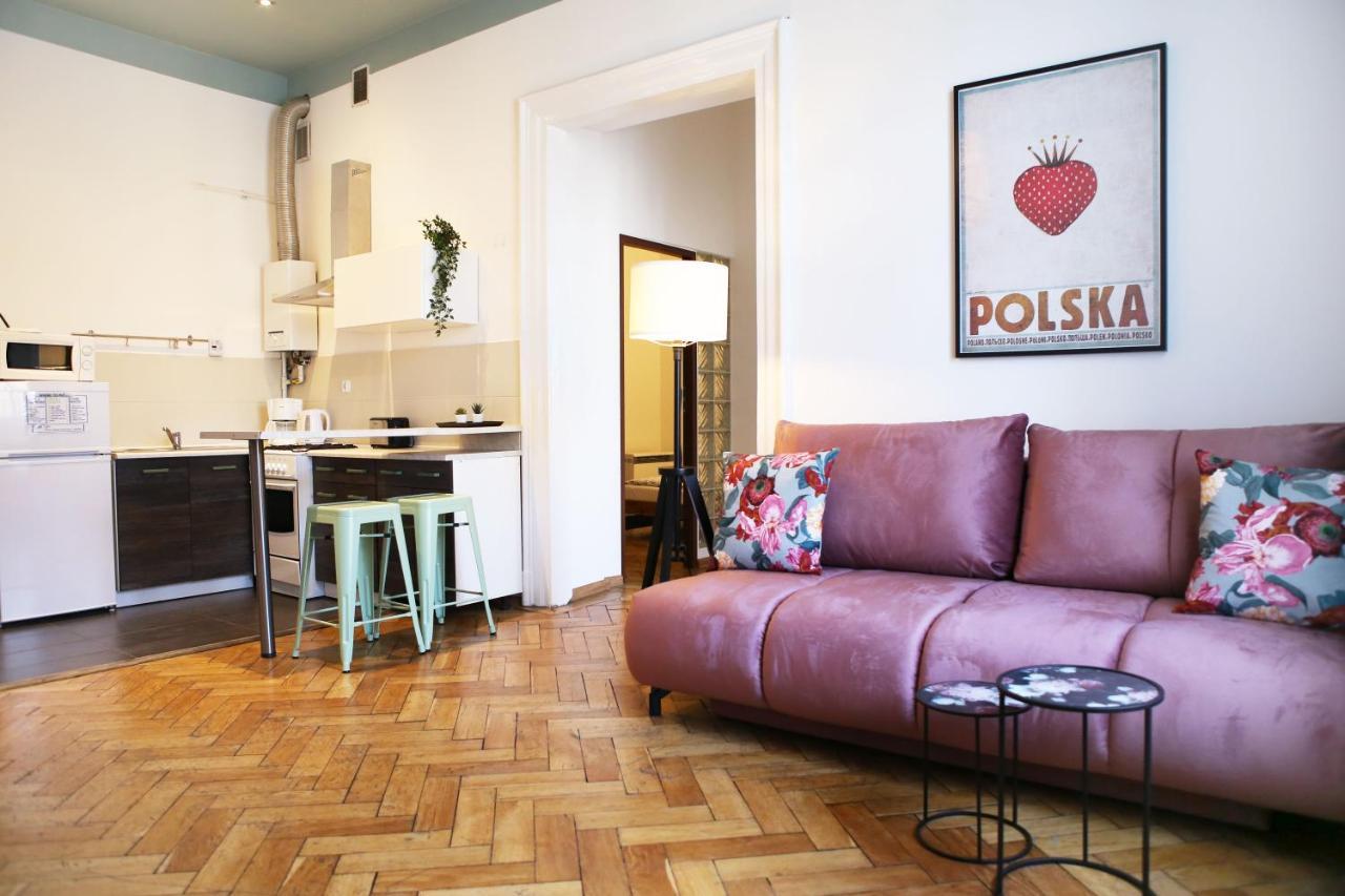 Classic Apartments Pilsudskiego Street Красков Екстериор снимка