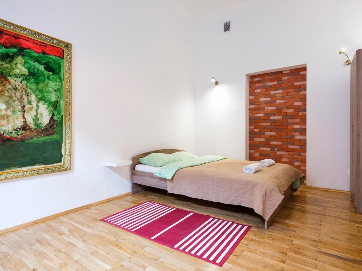 Classic Apartments Pilsudskiego Street Красков Екстериор снимка